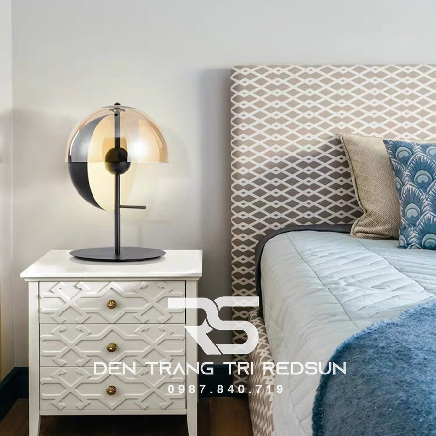 Đèn Bàn Hiện Đại Bắc Âu DB2021