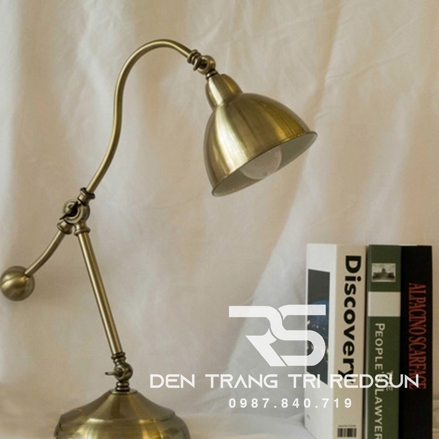 Đèn bàn hiện đại DB-C3008
