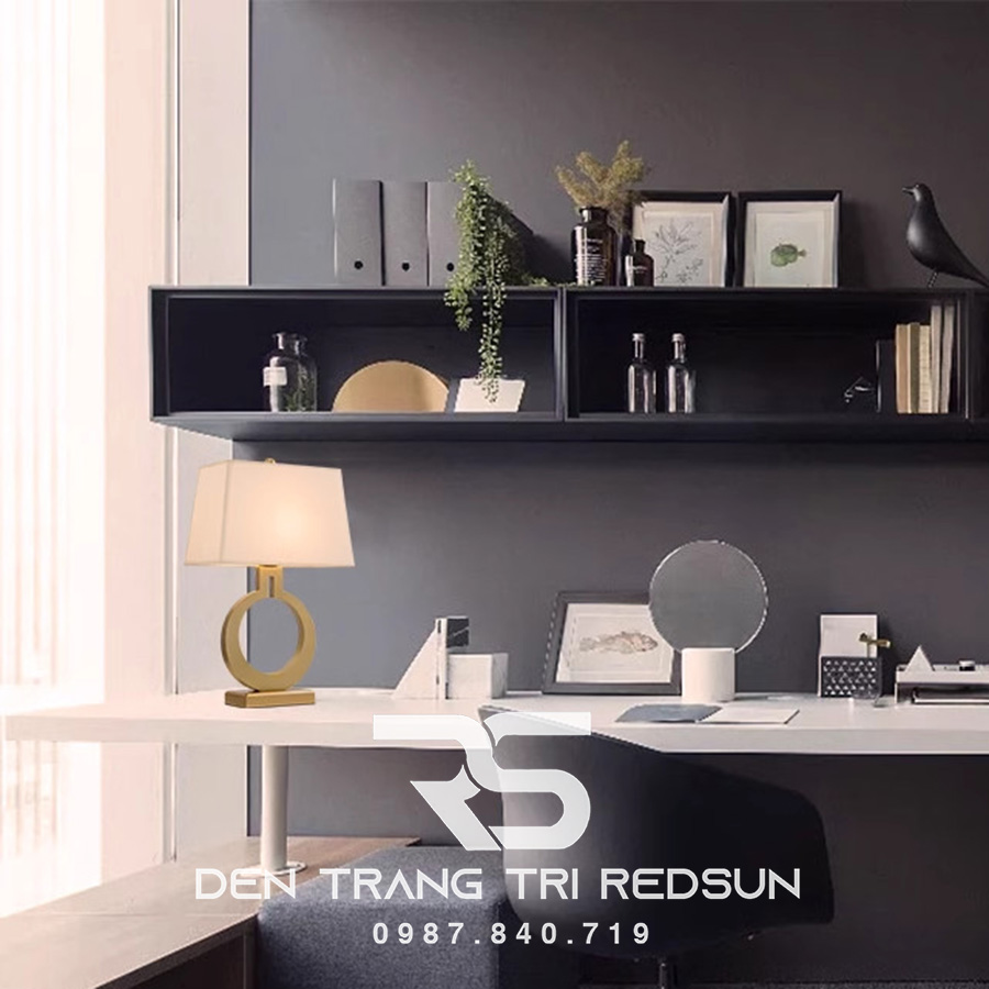 Đèn Bàn Hiện Đại Bắc Âu DB2068