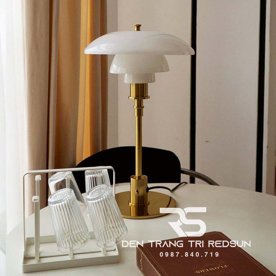 Đèn Bàn Hiện Đại Bắc Âu DB2096