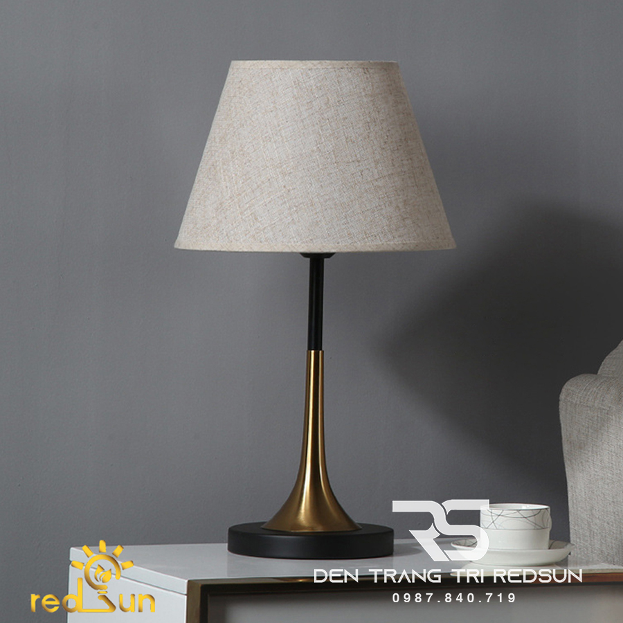 Đèn Bàn Hiện Đại B142