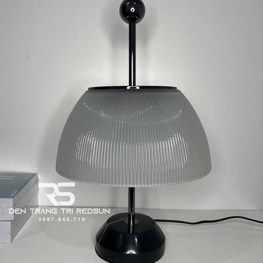 Đèn Bàn Hiện Đại Bắc Âu DB2076