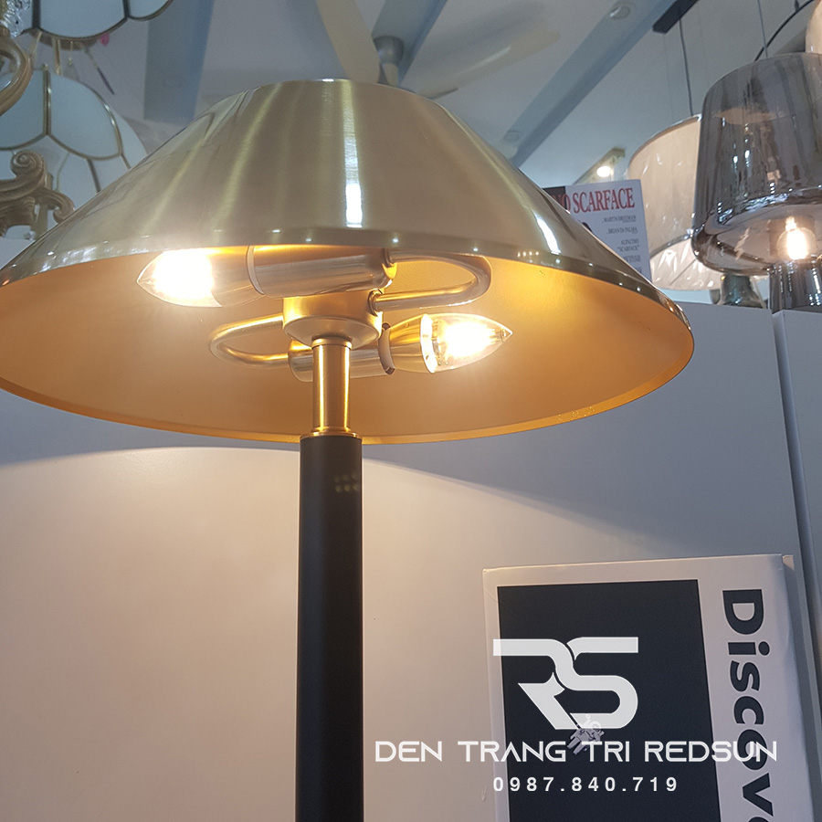 Đèn Bàn Hiện Đại Bắc Âu DB2060