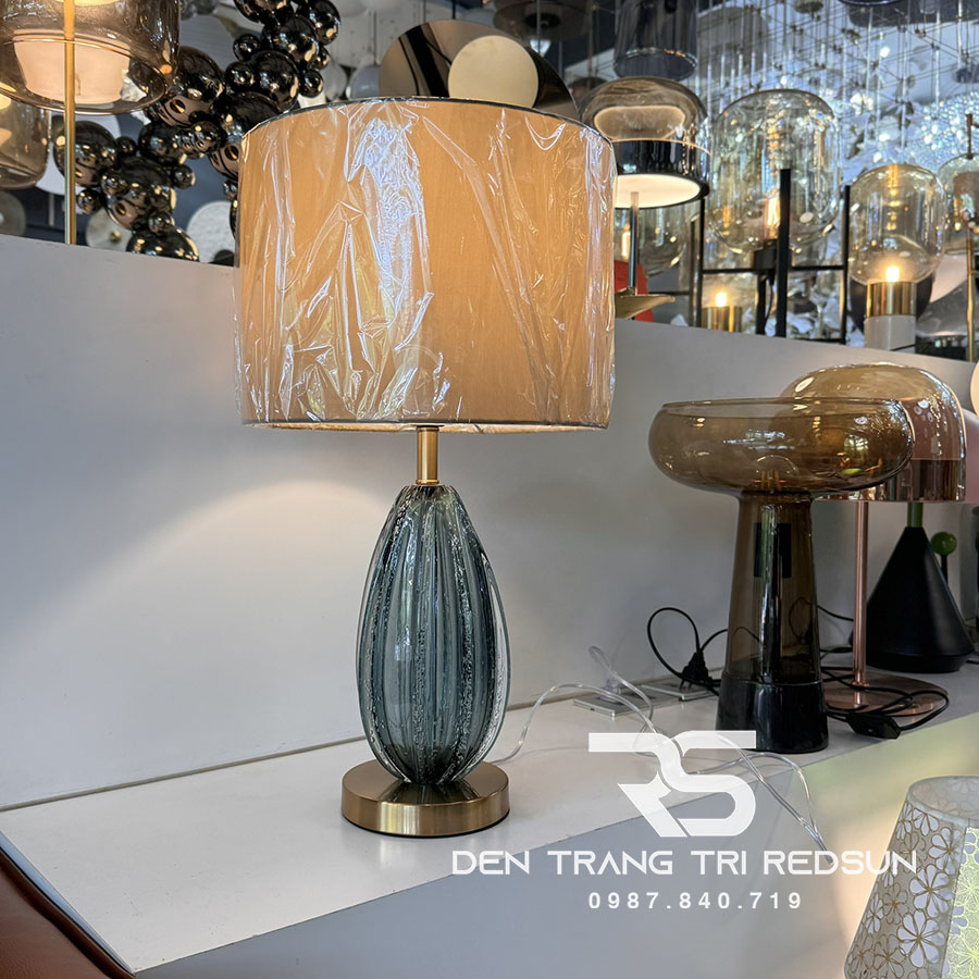 Đèn Bàn Hiện Đại Bắc Âu DB2074