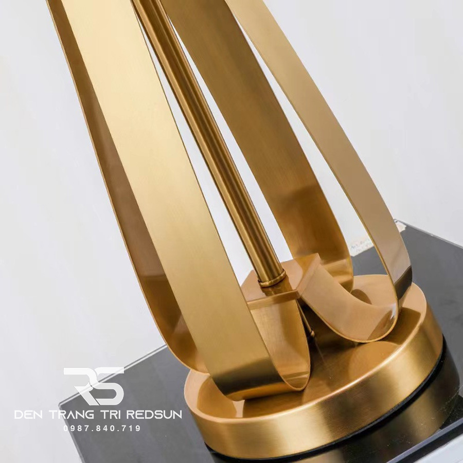 Đèn Bàn Hiện Đại Bắc Âu DB2072