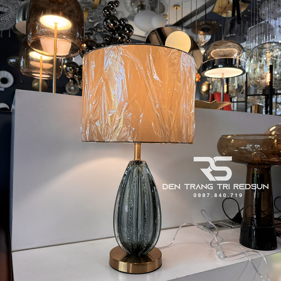 Đèn Bàn Hiện Đại Bắc Âu DB2074