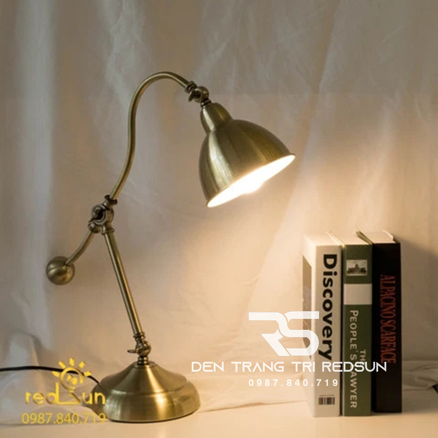 Đèn bàn hiện đại DB-C3008