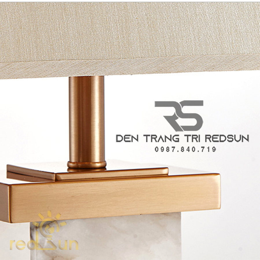 Đèn Bàn Hiện Đại Bắc Âu DB2054