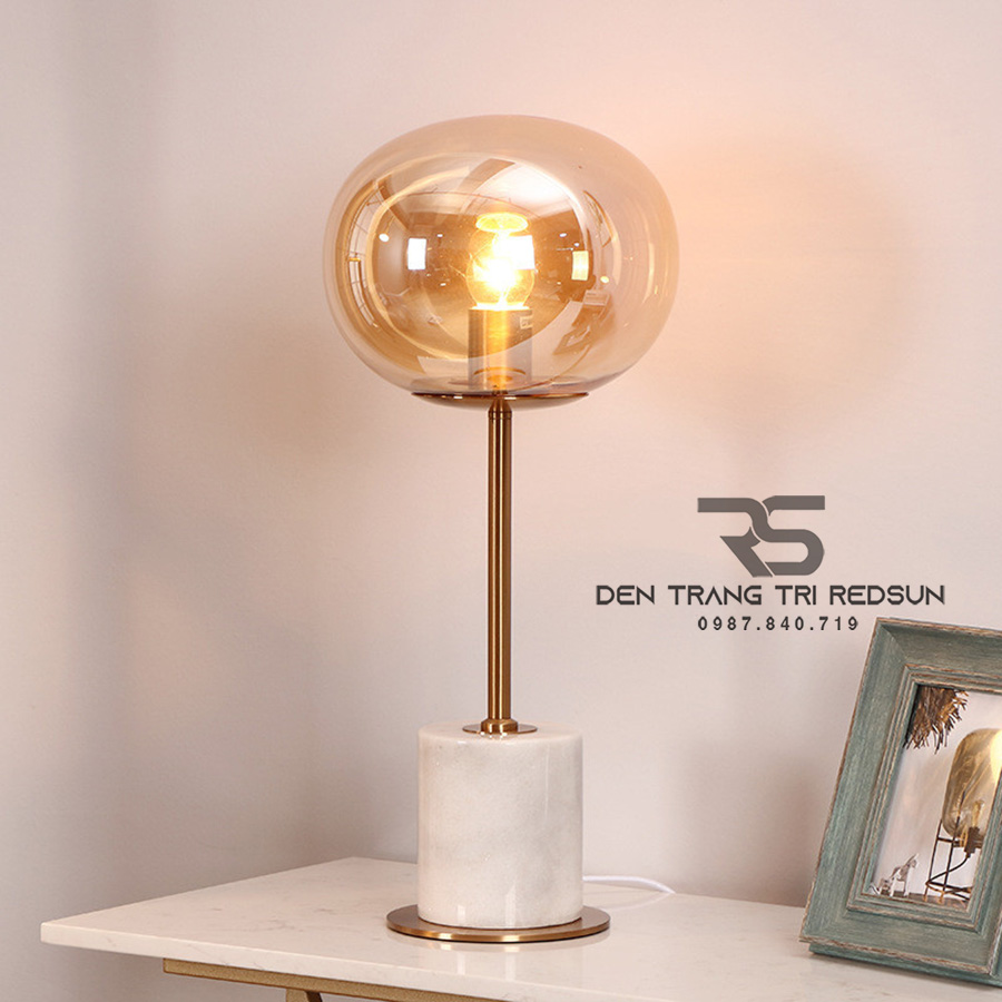 Đèn Bàn Hiện Đại Bắc Âu DB2070