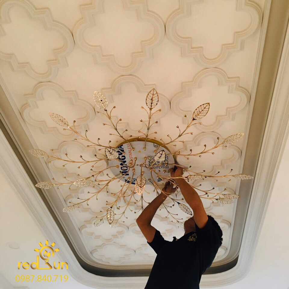 Mâm ốp trần cánh pha lê OP-005