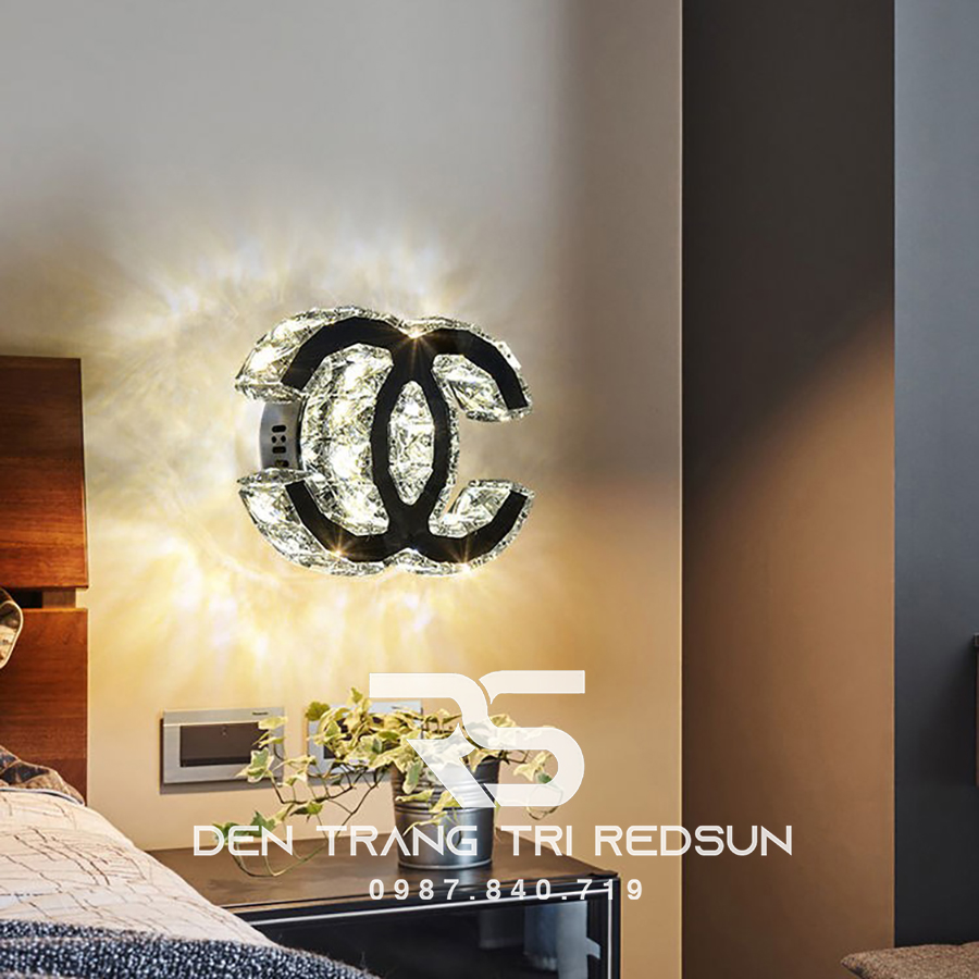 Đèn tường pha lê trang trí phòng khách hiện đại DT1182