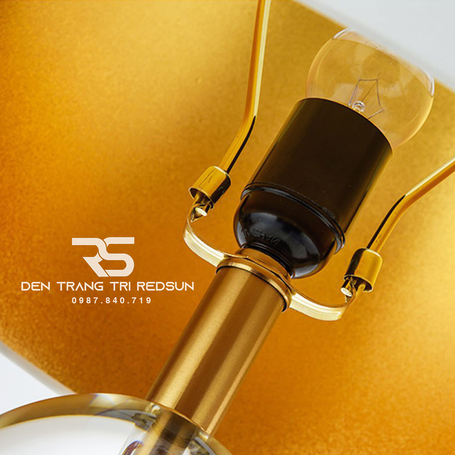 Đèn Bàn Hiện Đại Bắc Âu DB2041