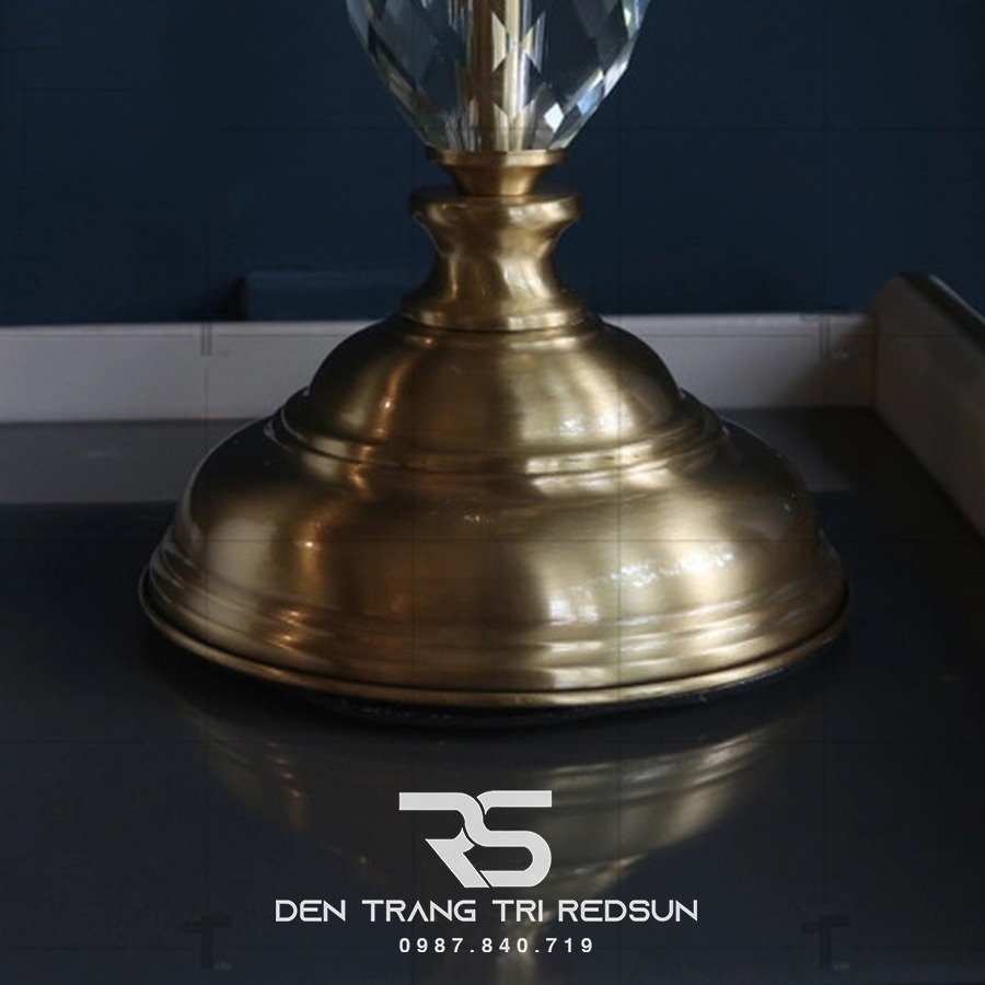 Đèn Bàn Hiện Đại DB-C502