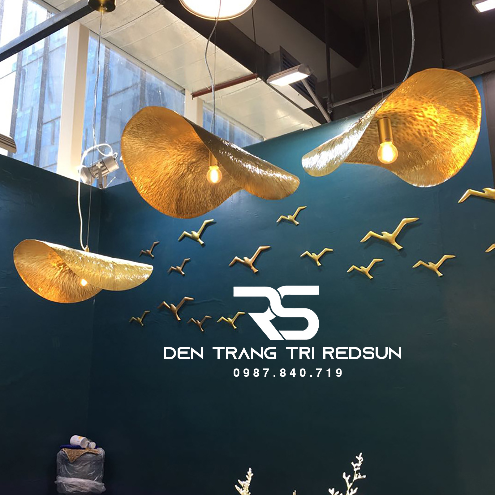 Đèn Thả Trần Hiện Đại Bắc Âu Lá Sen Đồng CDT-T037