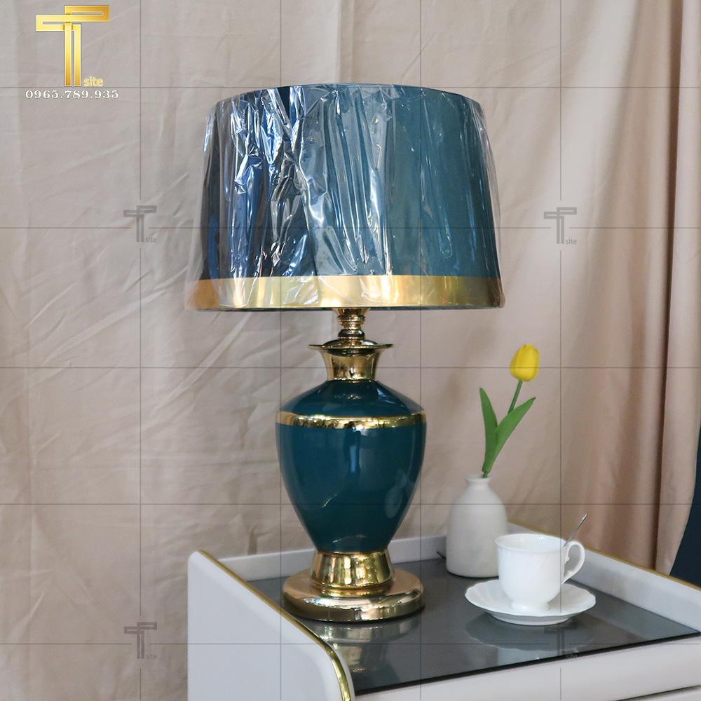 Đèn bàn hiện đại DB-C8709