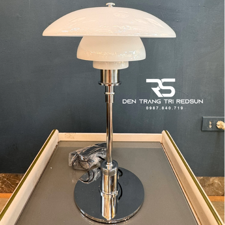 Đèn Bàn Hiện Đại Bắc Âu DB2096