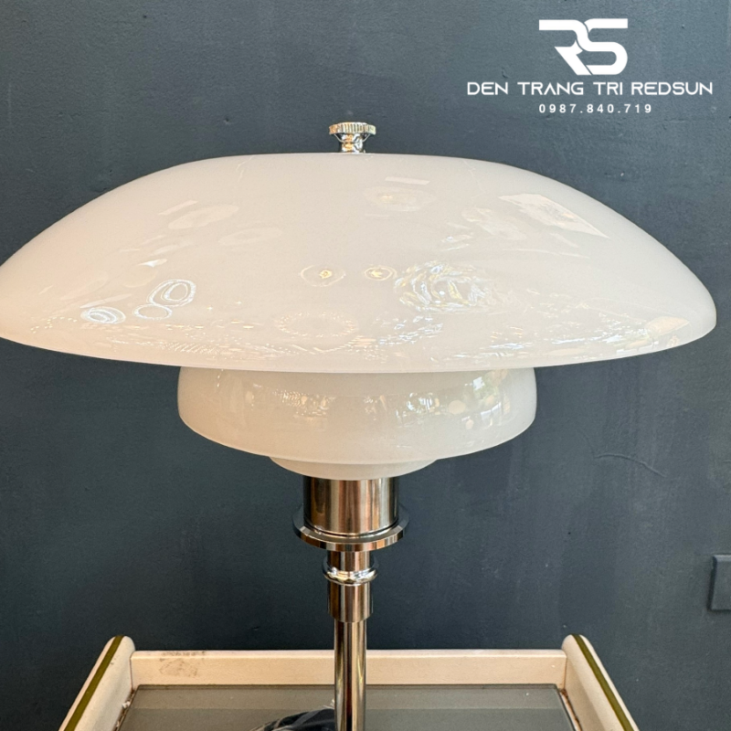 Đèn Bàn Hiện Đại Bắc Âu DB2096