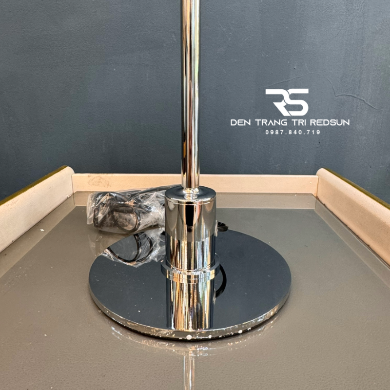 Đèn Bàn Hiện Đại Bắc Âu DB2096