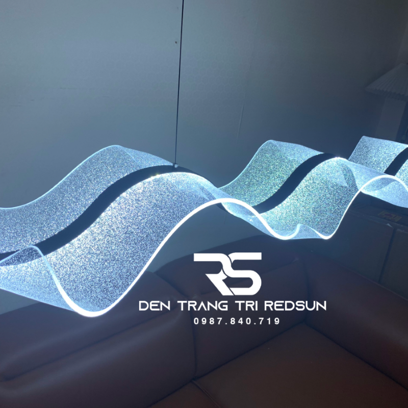 Đèn Thả Bàn Ăn Hiện Đại Dáng Dải Lụa Acrylic Phong Cách Bắc Âu DC-T076