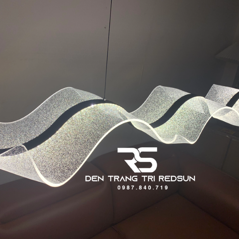 Đèn Thả Bàn Ăn Hiện Đại Dáng Dải Lụa Acrylic Phong Cách Bắc Âu DC-T076