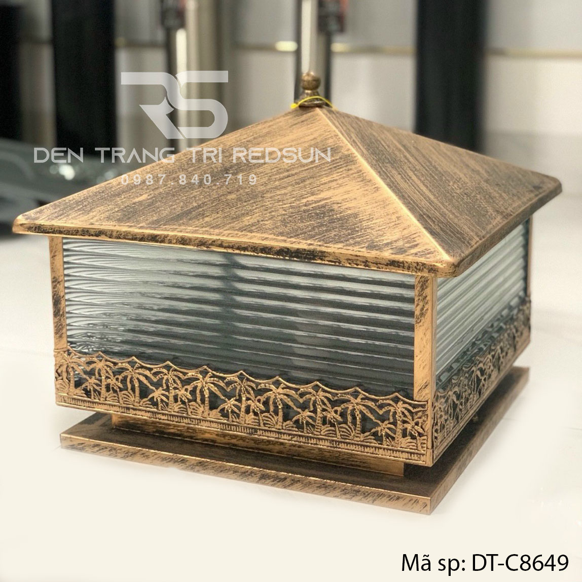 den-tru-cong-chat-lieu-hop-kim-lap-ngoai-troi-dt-c8649