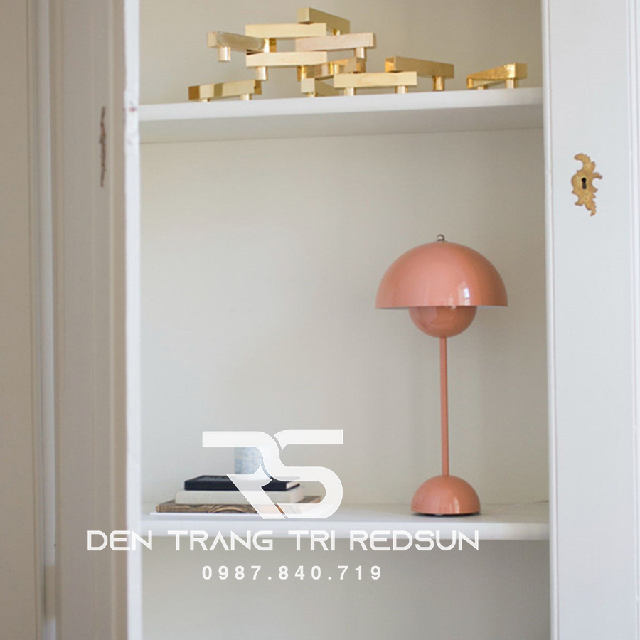 Đèn Bàn Hiện Đại Bắc Âu DB2069