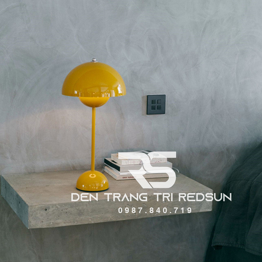 Đèn Bàn Hiện Đại Bắc Âu DB2069