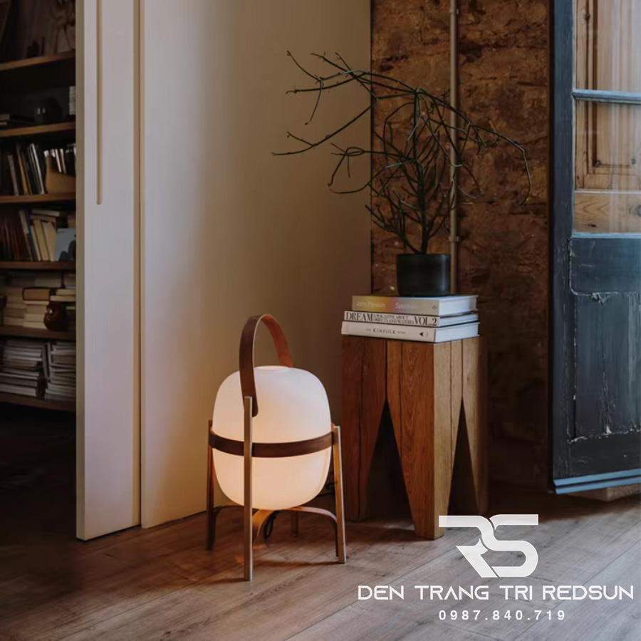 Đèn Bàn Hiện Đại Bắc Âu DB2093