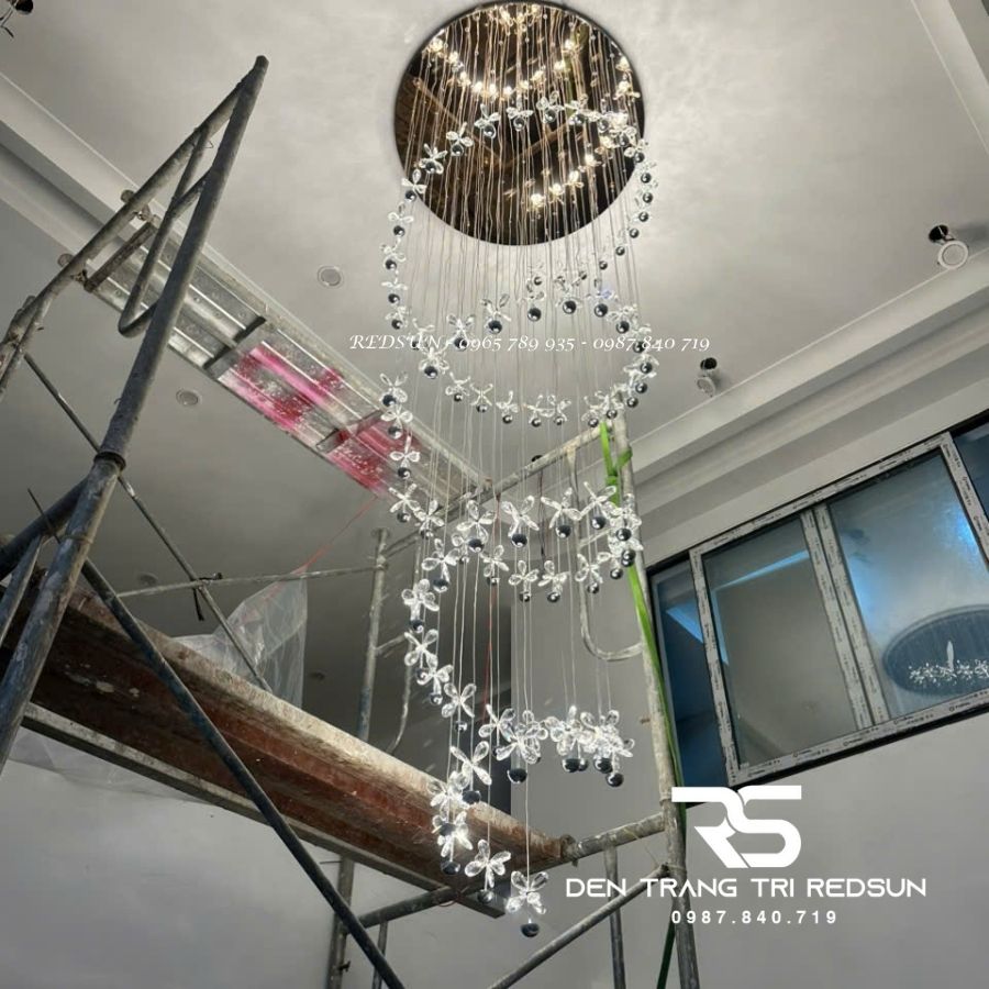 Đèn Thả Trần Cánh Hoa Pha Lê Lắp Thông Tầng, Phòng Khách, Phòng Ngủ Hiện Đại HT901
