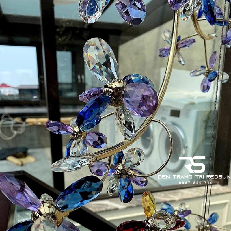 Đèn Thả Thông Tầng Hiện Đại Dải Hoa Pha Lê HTK067 