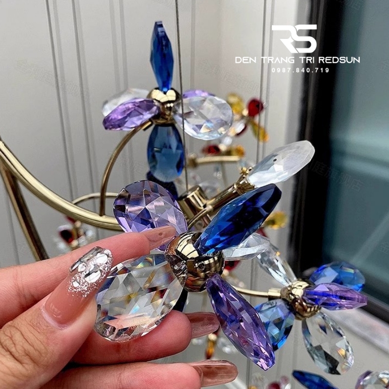 Đèn Thả Thông Tầng Hiện Đại Dải Hoa Pha Lê HTK067 