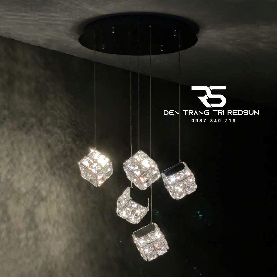 Đèn Thả Trần Lắp Phòng Khách, Phòng Ngủ, Thông Tầng Cầu Thang Hiện Đại Chất Liệu Pha Lê HTK070