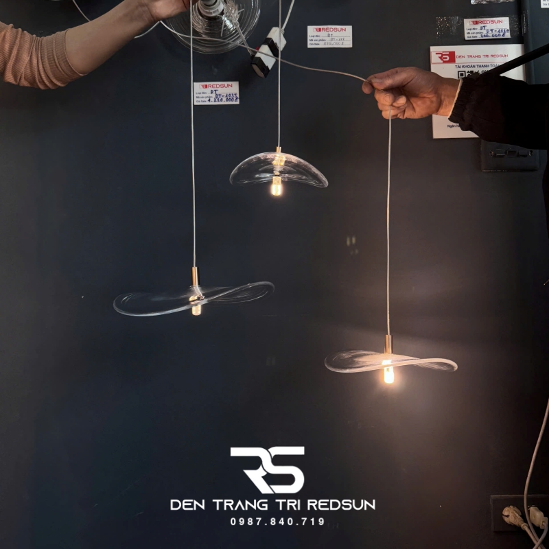 Đèn Thả Trần Hiện Đại Lắp Thông Tầng Cầu Thang, Phòng Khách, Khách Sạn, Quán Cà Phê Chất Liệu Thủy Tinh HTK081