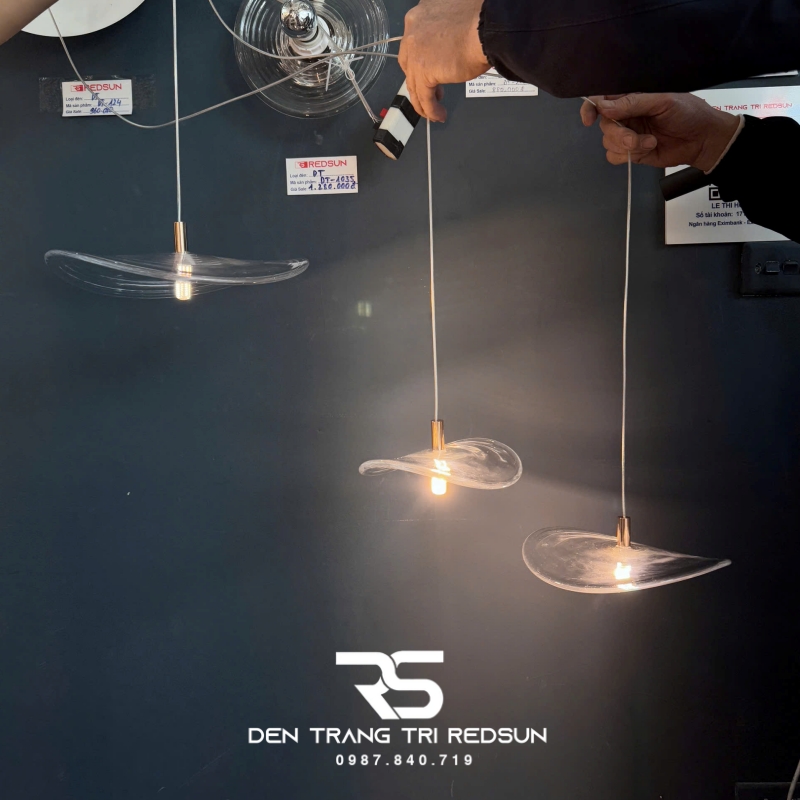 Đèn Thả Trần Hiện Đại Lắp Thông Tầng Cầu Thang, Phòng Khách, Khách Sạn, Quán Cà Phê Chất Liệu Thủy Tinh HTK081