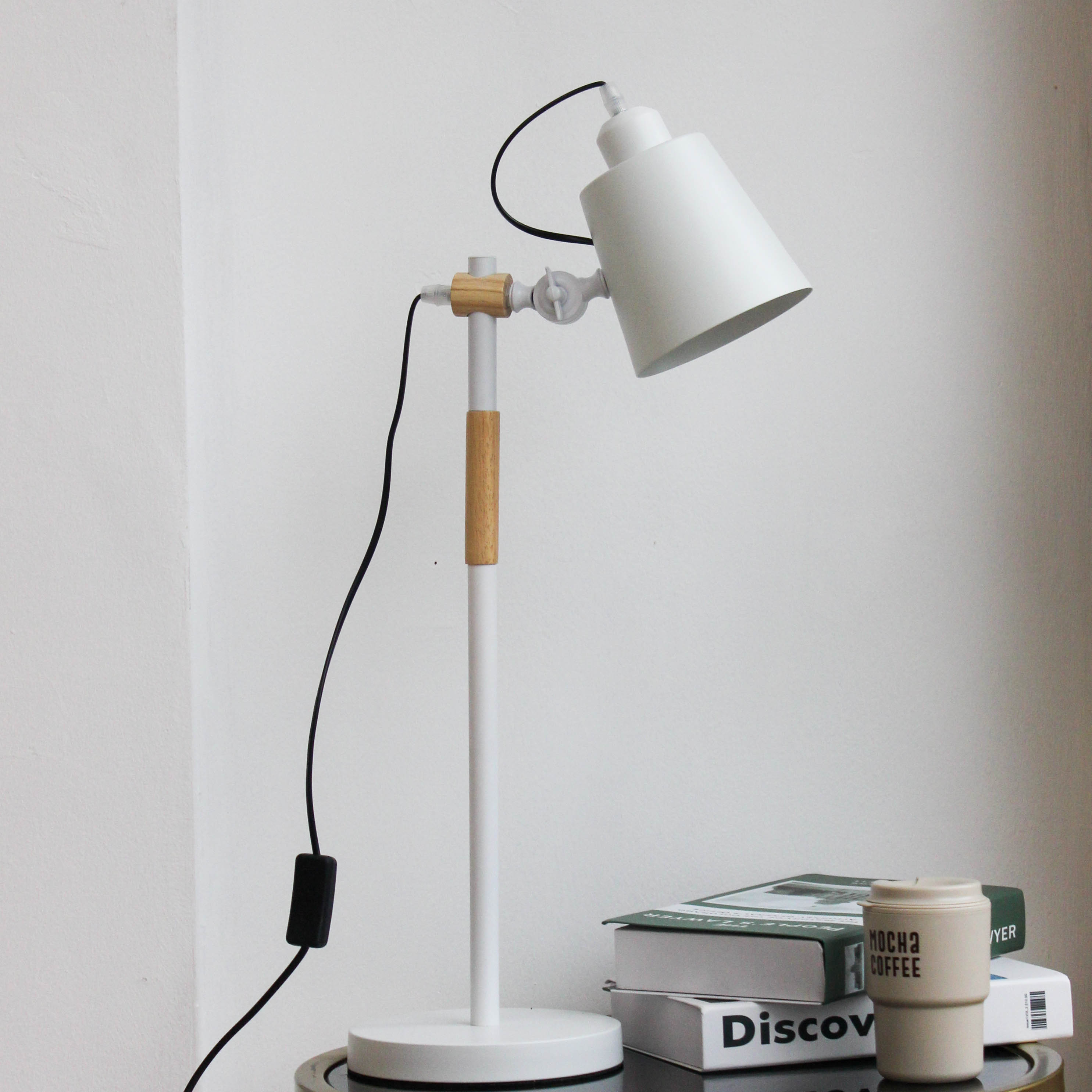 Đèn bàn hiện đại DB-C7106