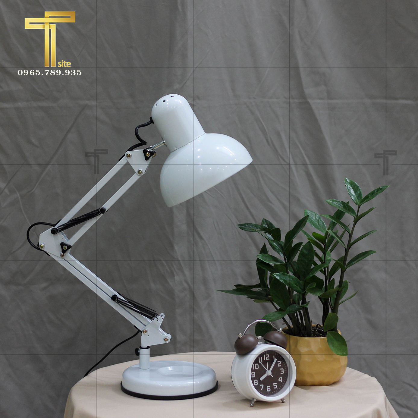 Đèn bàn hiện đại DB-C810