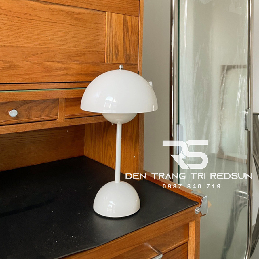 Đèn Bàn Hiện Đại Bắc Âu DB2069