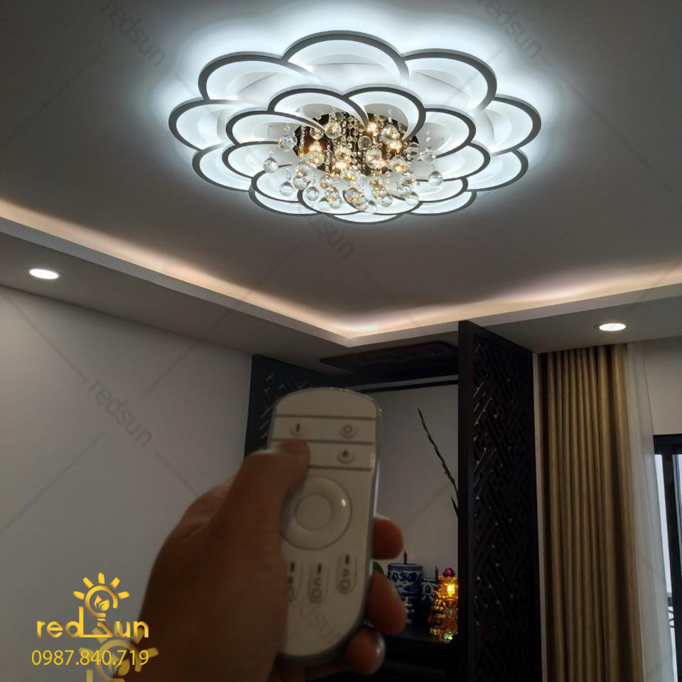 Mâm ốp trần hoa xoáy 16 cánh OP-003