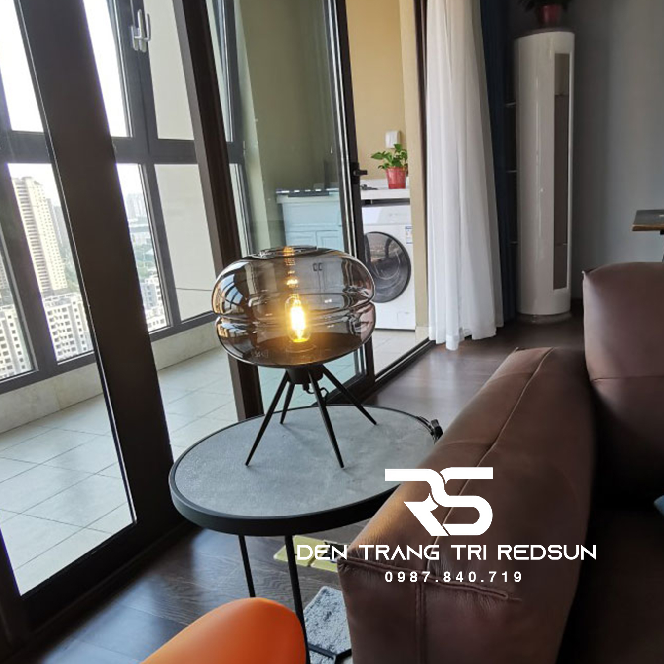 Đèn Bàn Hiện Đại Bắc Âu DB2006