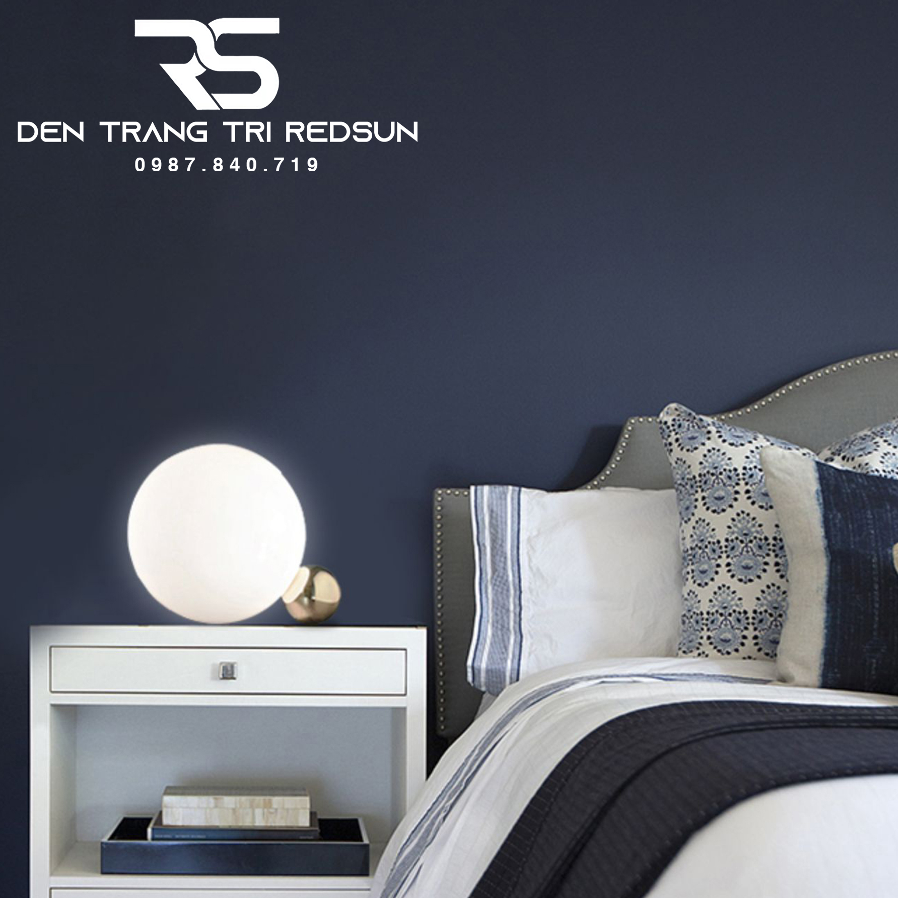 Đèn Bàn Hiện Đại Bắc Âu DB2001