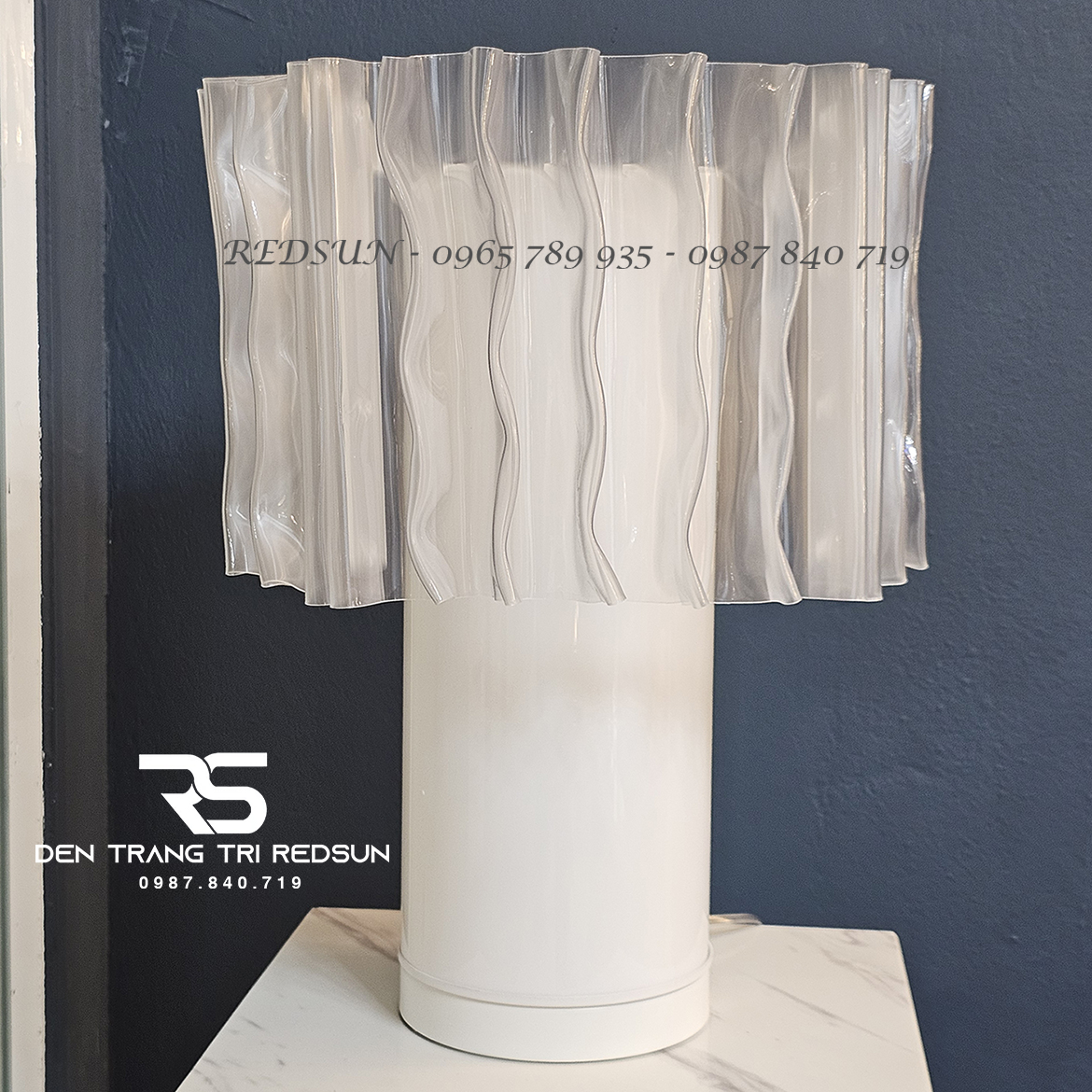 Đèn Bàn Hiện Đại Bắc Âu DB2110