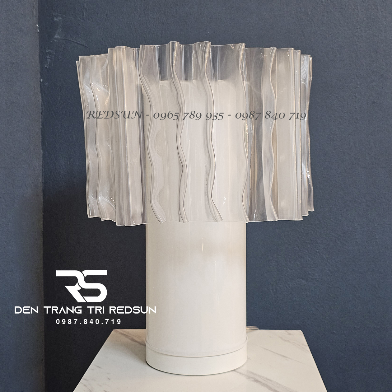 Đèn Bàn Hiện Đại Bắc Âu DB2110