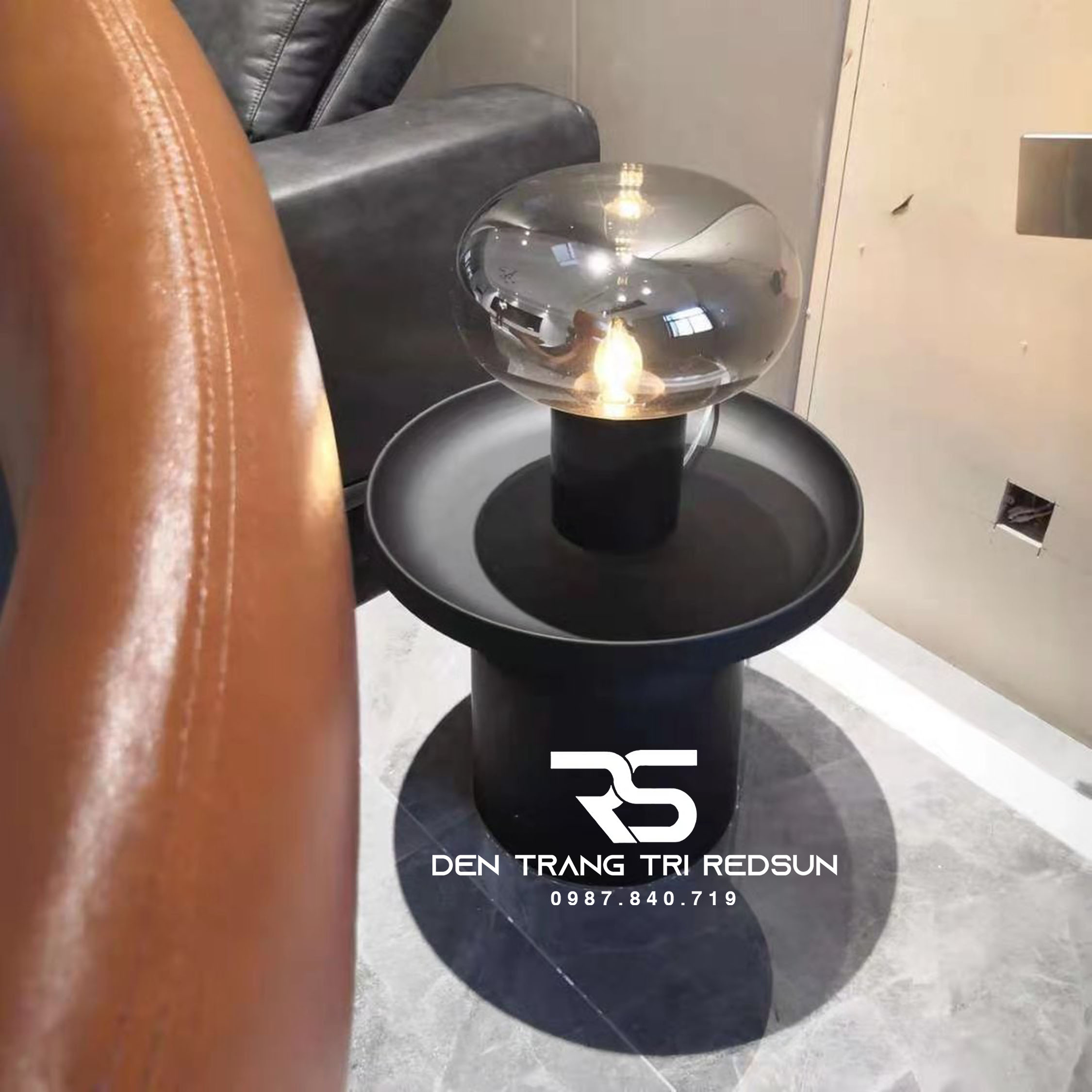 Đèn Bàn Hiện Đại Bắc Âu DB2062