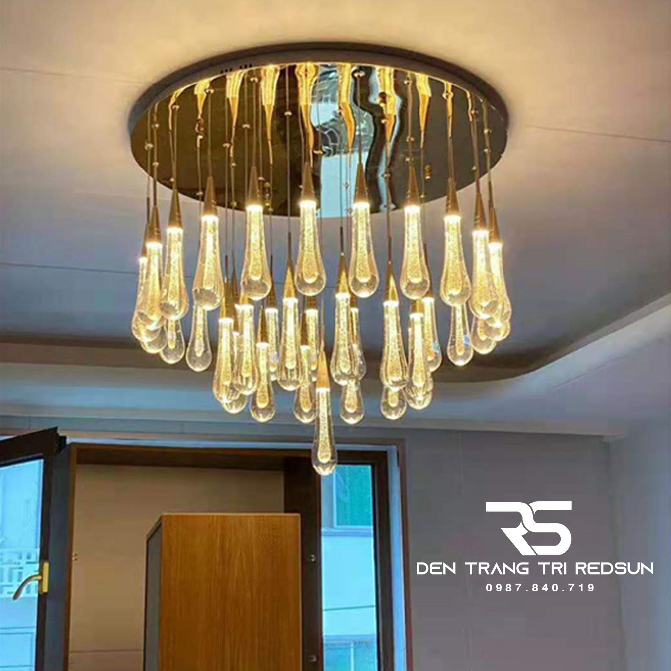Đèn Thả Pha Lê Hiện Đại Lắp Thông Tầng Cầu Thang, Phòng Khách, Bàn Ăn HTK077