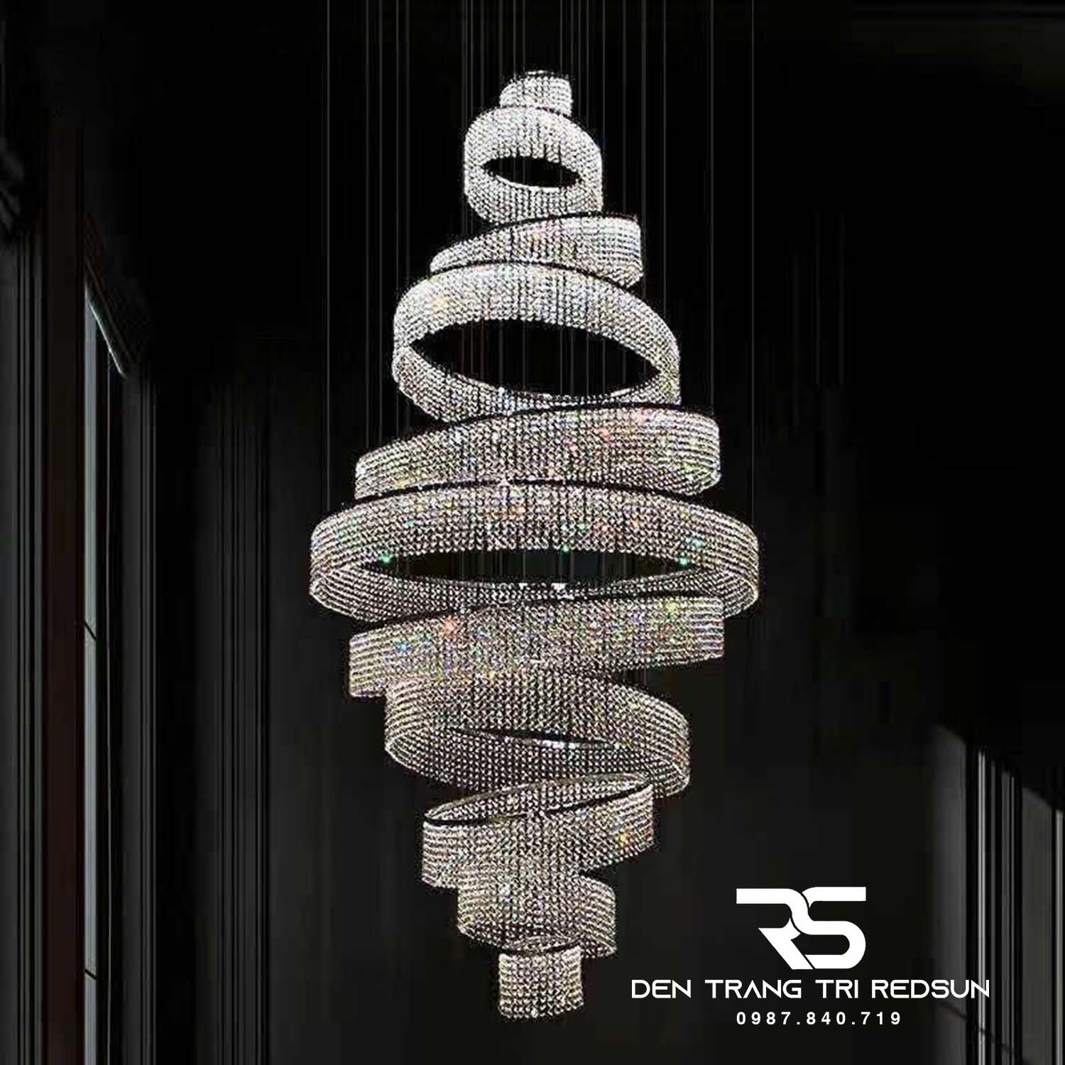 Đèn Chùm Pha Lê Lắp Thông Tầng, Sảnh Khách Sạn Phong Cách Bắc Âu Hiện Đại DCP-014