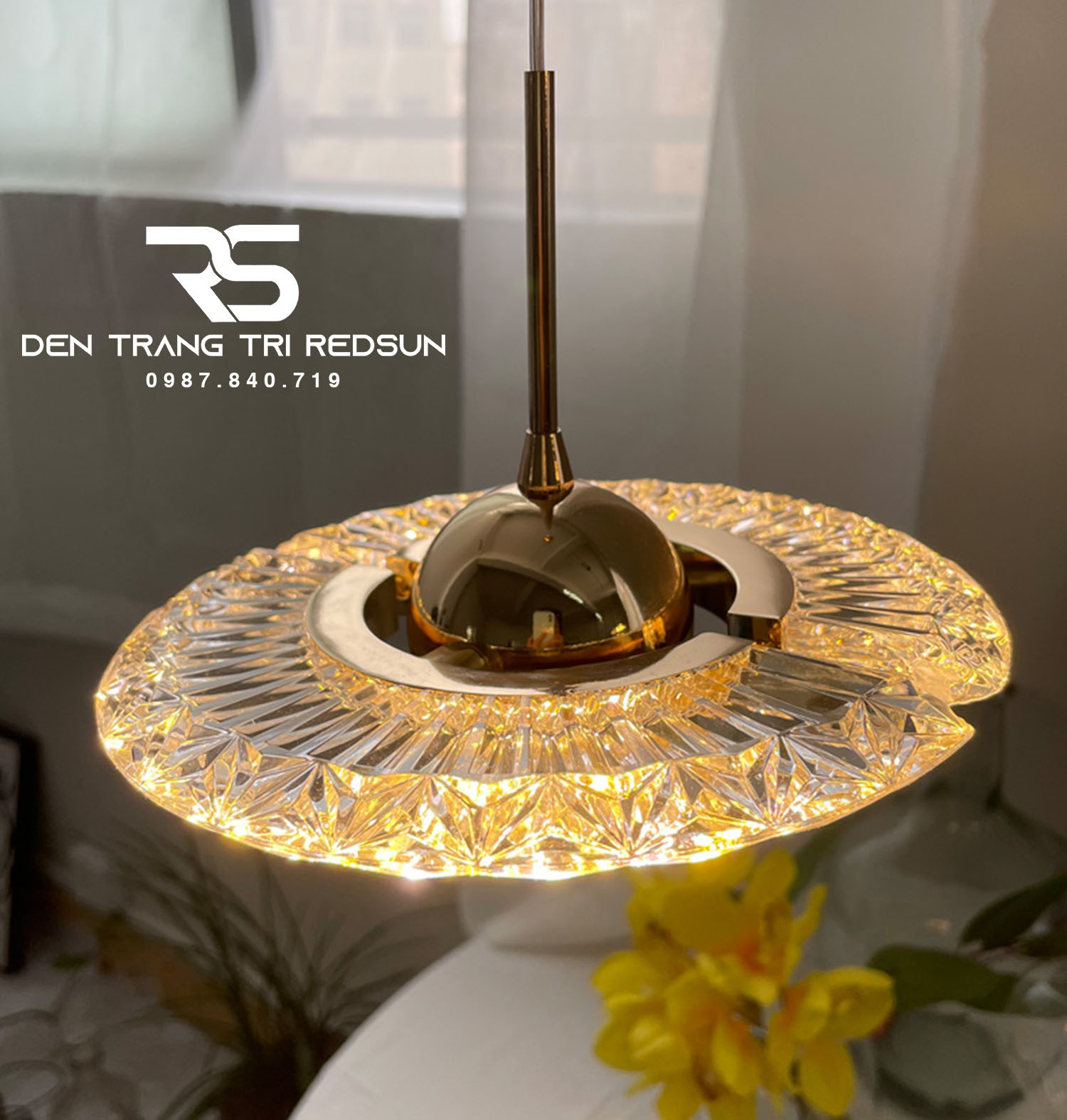 Đèn Thả Trần Hiện Đại Lắp Thông Tầng Cầu Thang, Phòng Khách, Bàn Ăn Chất Liệu Acrylic HTK072