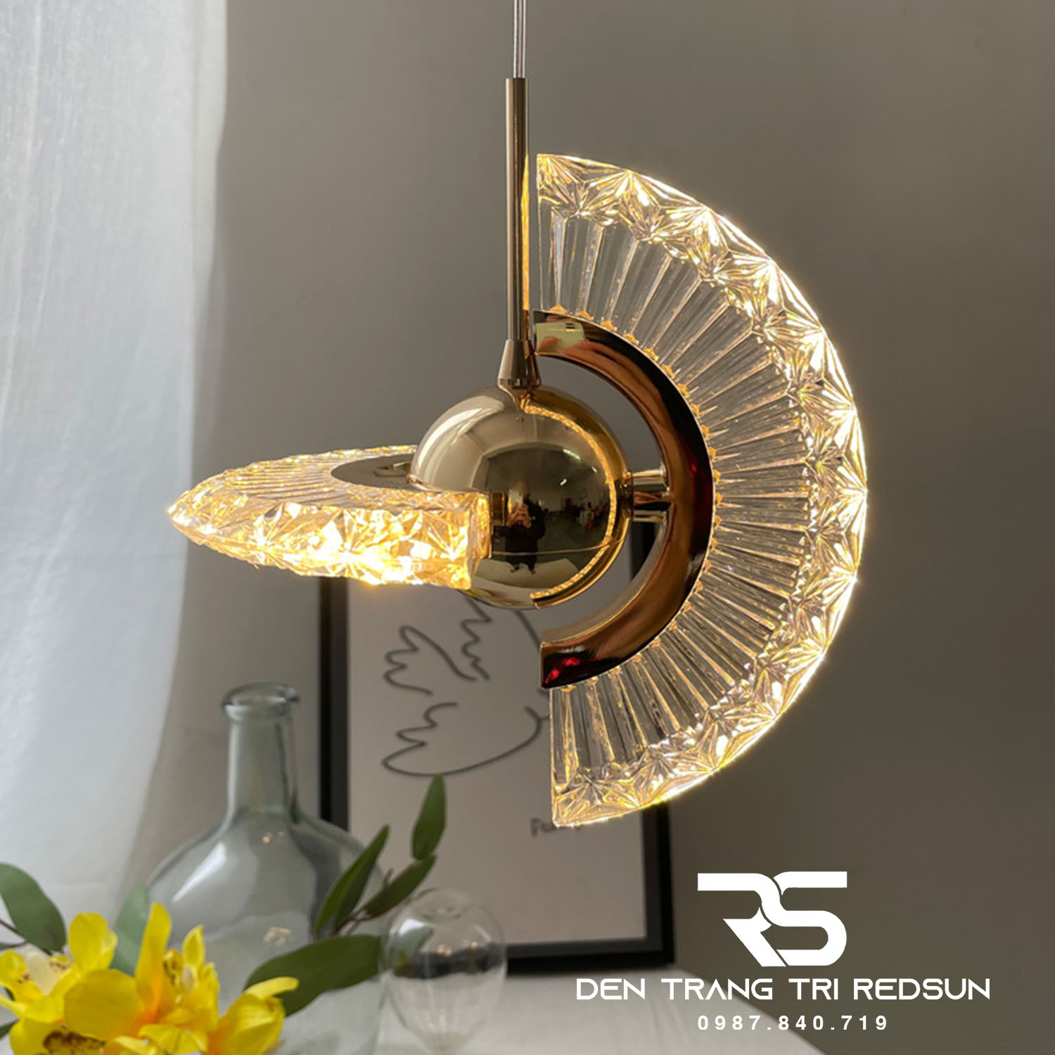 Đèn Thả Trần Hiện Đại Lắp Thông Tầng Cầu Thang, Phòng Khách, Bàn Ăn Chất Liệu Acrylic HTK072