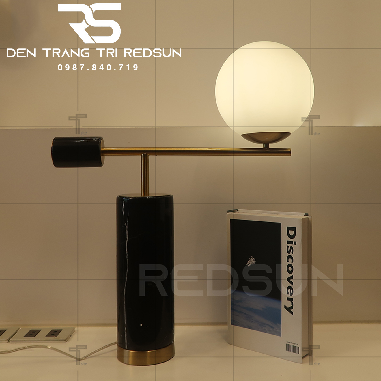 Đèn Bàn Hiện Đại Bắc Âu DB2008