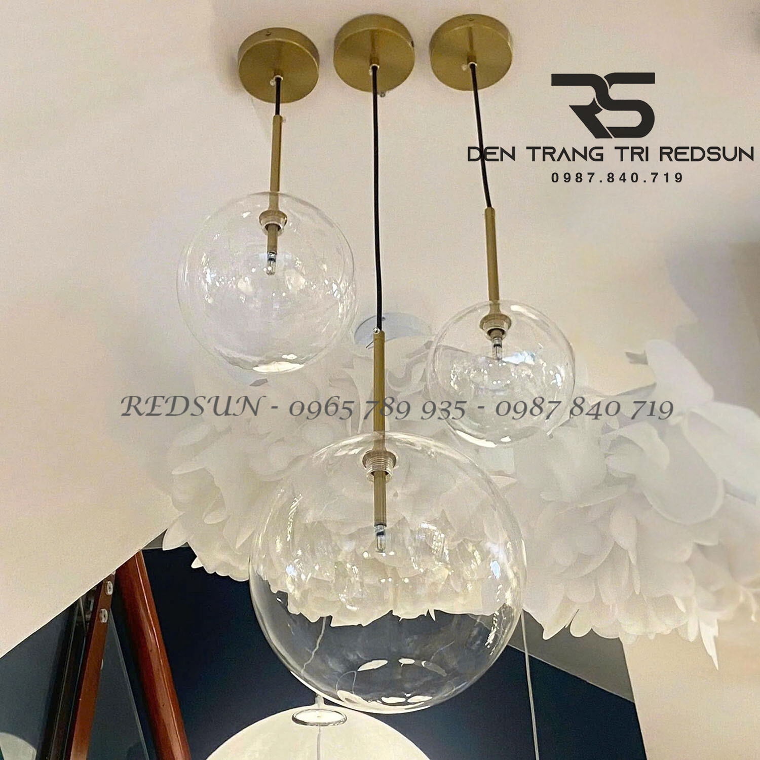 Đèn Thả Trần Hiện Đại Lắp Bàn Ăn, Quán Cà Phê Choá Thuỷ Tinh Phong Cách Bắc Âu CDT-T069