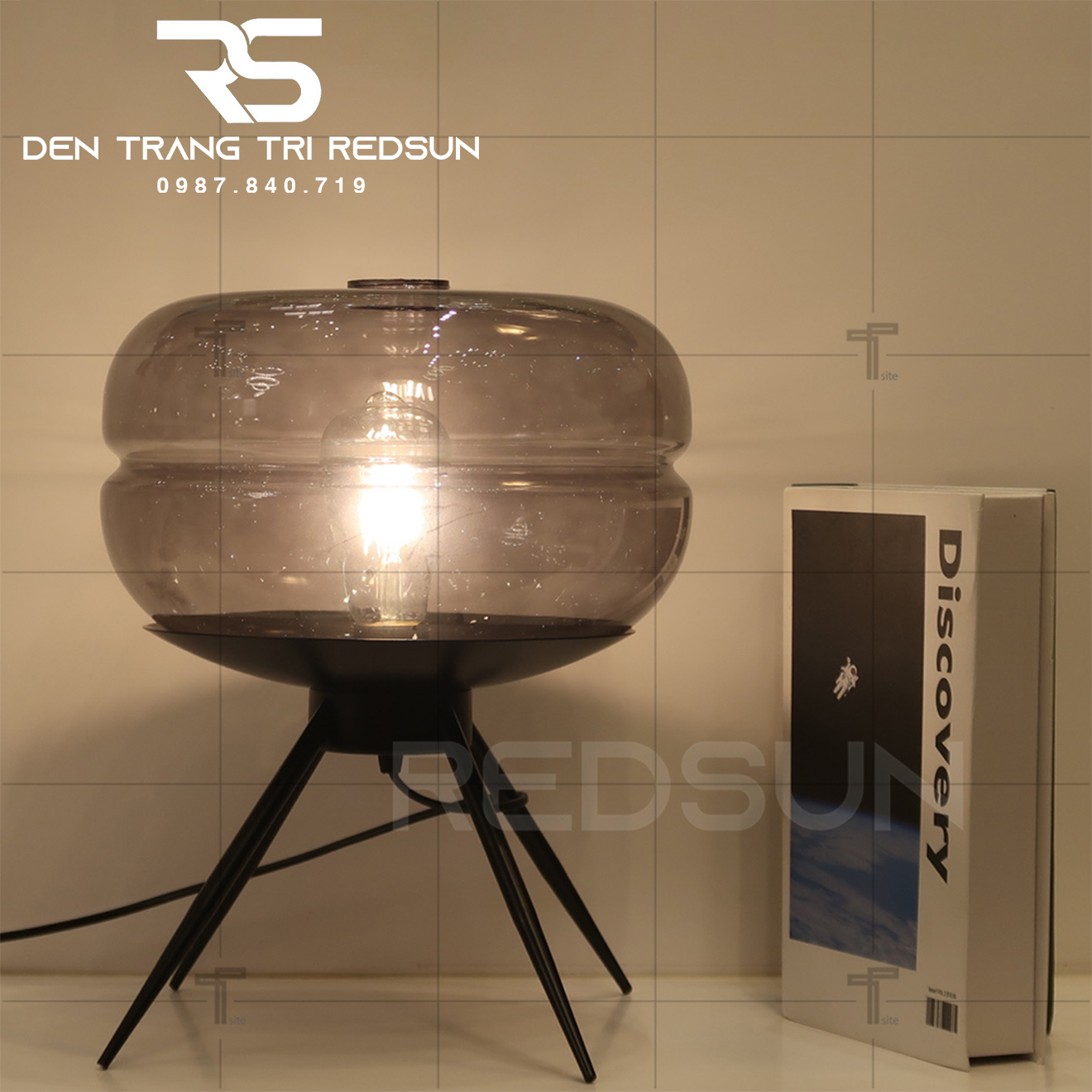 Đèn Bàn Hiện Đại Bắc Âu DB2006